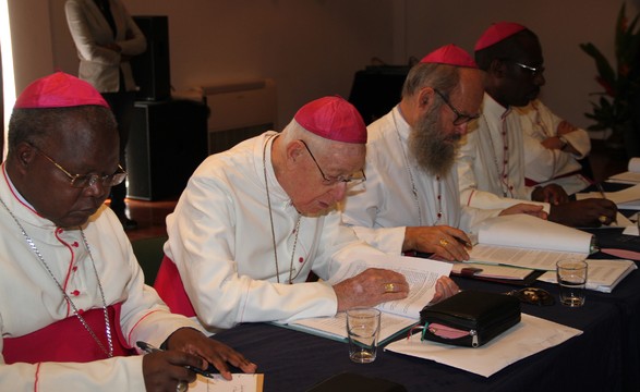Bispos de Angola felicitam Papa Francisco pelo 2º ano de pontificado