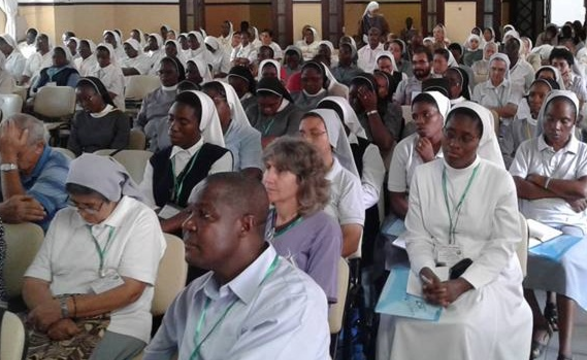 Conferência dos superiores maiores dos Institutos Religiosos de Angola tem nova direcção