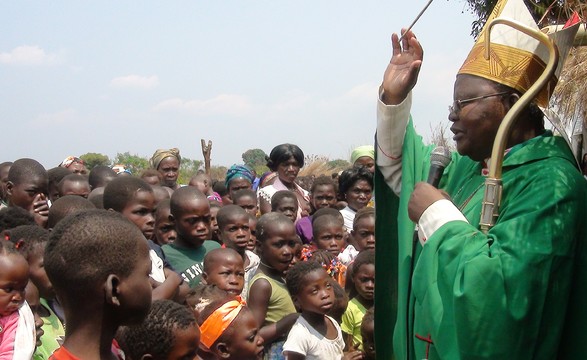 Arcebispo encerra visita pastoral a quase missão de Ngola Luije