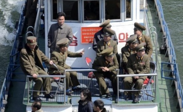 EUA pedem mediação chinesa para deter Coreia do Norte