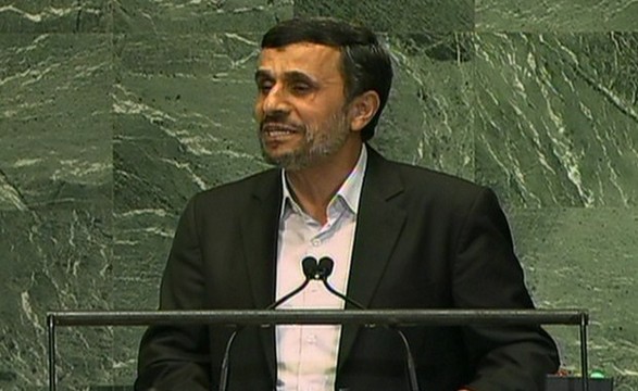 Irão reage friamente à reeleição de Obama e fala de negociações