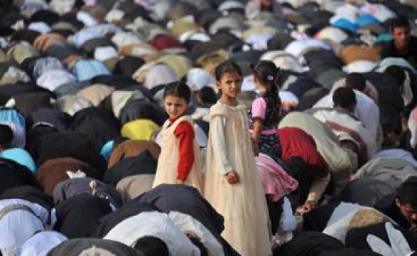 Maioria dos muçulmanos quer lei islâmica, mas também liberdade de culto