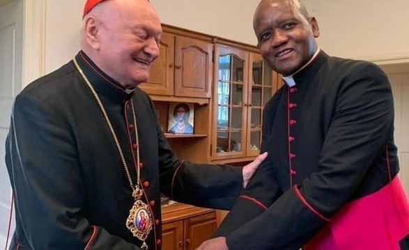 Papa Nomeia 1º Sacerdote Angolano para Núncio Apostólico
