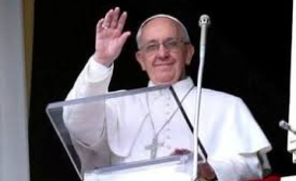 Papa no Angelus deste domingo, apelou à paz na Ucrânia e no Lesoto