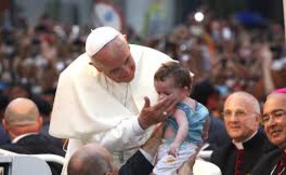 Papa alerta para o “escândalo” da fome que afecta milhões de pessoas