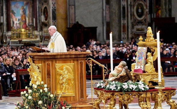 Papa encerra ano em defesa dos pobres