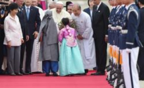 Papa Francisco na Coreia para visita de cinco dias