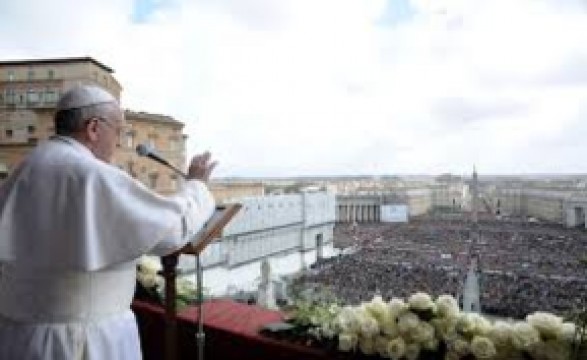 Papa Francisco critica conflitos em varias partes do mundo, na mensagem Urbi et Orbi