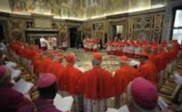 Papa destaca «universalidade» e responsabilidades especiais dos seis novos membros do colégio cardinalício