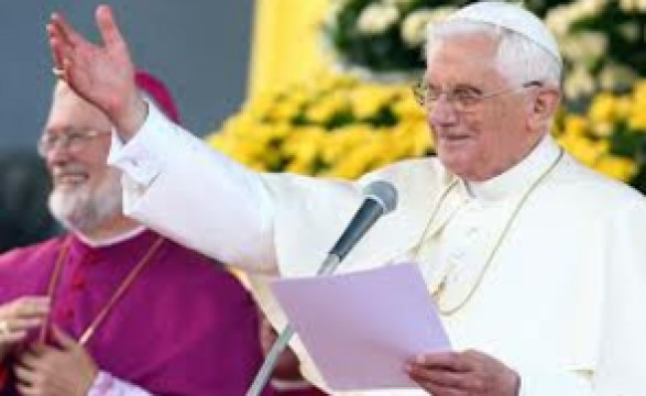 Egito: Papa Bento XVI envia mensagem ao novo Papa da Igreja Copta Ortodoxa