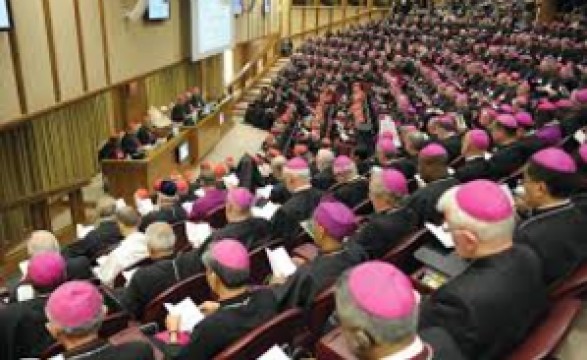 Sínodo: Bispos abrem caminho para simplificação de procedimentos de nulidade matrimonial