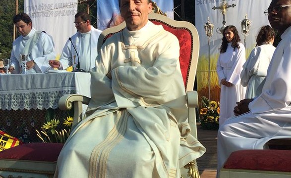 Padre Tony Neves assinala 25 anos de sacerdócio