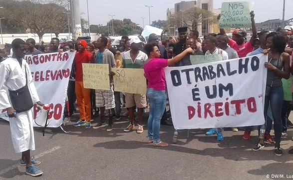 Angola perdeu quase 300 mil postos de trabalho no espaço de três meses