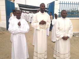 Diocese do Sumbe ganha 3 diáconos