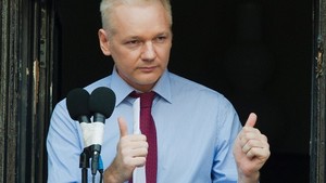 Equador e Reino Unido mantêm impasse sobre extradição de Assange