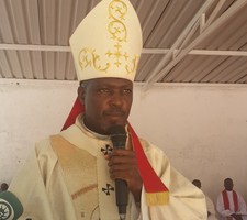 Arcebispo do Lubango, encerra visita Pastoral