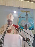 Bispo de Cabinda volta a lamentar a pobreza no país