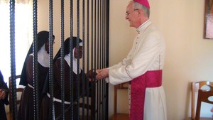 Nuncio Reza com comunidades religiosa de Malanje e visita irmãs Clarissas