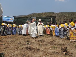 Morro Moco acolhe missa dos 76 anos da Arquidiocese