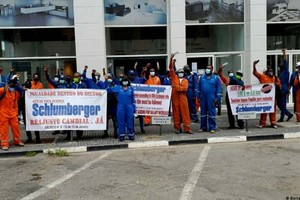 Ex- trabalhadores da Sonangol mobilizam familiares em mais uma manifestação