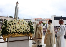Bispos consagram Dioceses de Portugal e rezam por “sociedade justa e solidária” no santuário de Fátima 