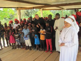 Núncio Apostólico prossegue visita pastoral a diocese de Cabinda