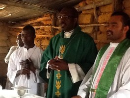 Arcebispo de Saurimo reza na comunidade de Sola 