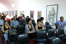 ``A panorâmica da literatura angolana  Literatura angolana `` em  conferência em Havana