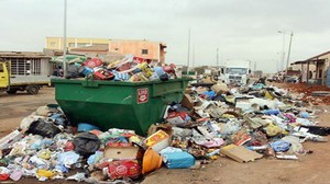 Financiamento estrangeiro garante mais dinheiro para limpeza e recolha de lixo em Luanda