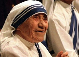 15 De Março data do anúncio da canonização de Madre Teresa de Calcutá 