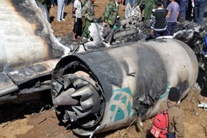 Acidente aéreo deixa dois mortos e 11 feridos em Mianmar