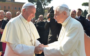Bento XVI celebra 88 anos. Francisco fez votos de alegria e felicidade