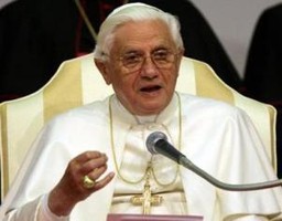 Papa critica recurso ao «doping»