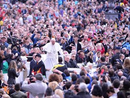 “ Na família viver a fidelidade do amor” diz Papa Francisco