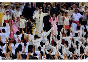 Aprendamos a chorar, a dar e a receber - Papa aos jovens 