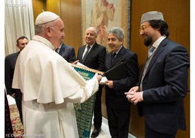 Muçulmanos convidam Papa a visitar Mesquita de Roma