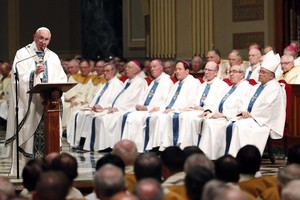 Papa pede orações pelas «decisões» do próximo Sínodo sobre a família