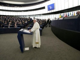 Papa pede à Europa que recupere raízes religiosas e defenda liberdade de culto