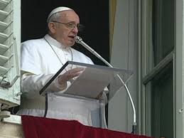 Papa apela que os doentes de SIDA tenham acesso às curas