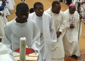 “ Conversão” apelo de Dom Kiala na 1ª missa do ano