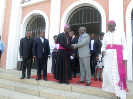 Núncio apostólico continua visita pastoral ao Lubango
