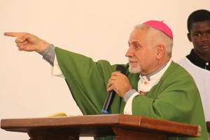 Bispo de Caxito destaca as qualidades de Dom Tirso