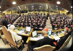 Sínodo 2012: «Tsunami secular» ameaça campo da evangelização