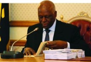 Presidente do MPLA insta dirigentes a trabalharem na base da lei