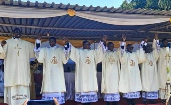 6 Novos diáconos para diocese de Mbanza Congo