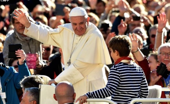 “A revolução cultural dos pequenos gestos” Papa na audiência geral