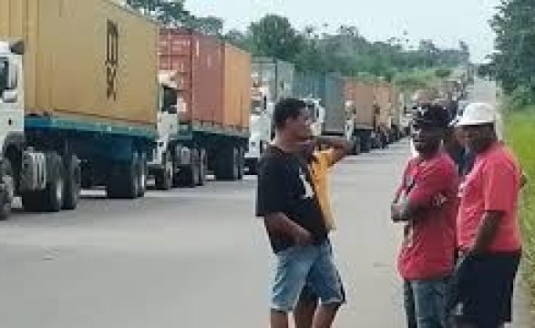 Escassez de combustível em Mbanza Congo, camionistas ameaçam condicionar transporte de mercadorias para Cabinda