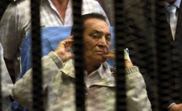 Novo julgamento de Mubarak começará em 11 de maio