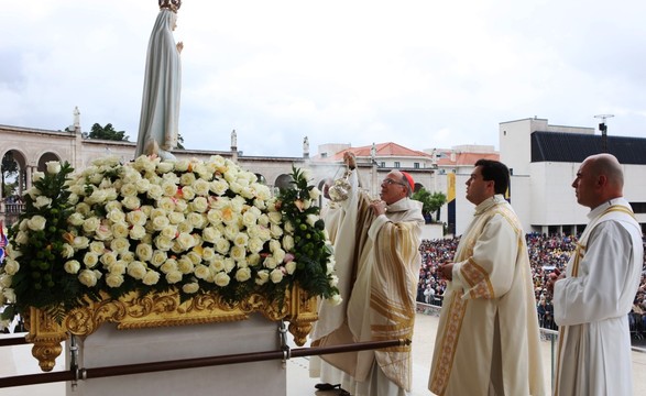 Bispos consagram Dioceses de Portugal e rezam por “sociedade justa e solidária” no santuário de Fátima 