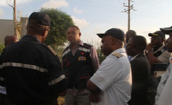 Continuam as buscas do helicóptero desaparecido